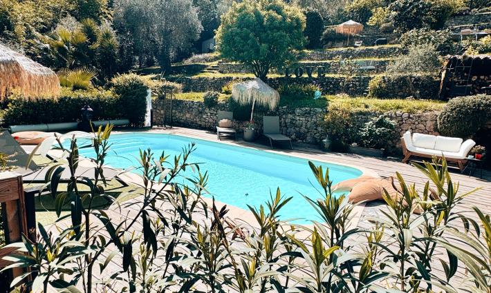 gîte et chambres d'hôtes - Propriété de charme de 200m2 avec gîtes - Vue exceptionnelle