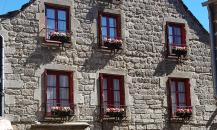 Maison d'hôtes avec 5 chambres et un duplex dans le coeur de Besse