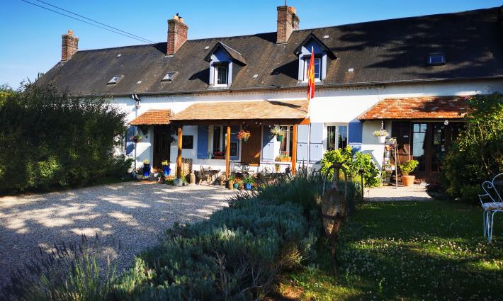 gîte et chambres d'hôtes - Longère avec 3 chambres d'hôtes et gite 5 p. près de Giverny