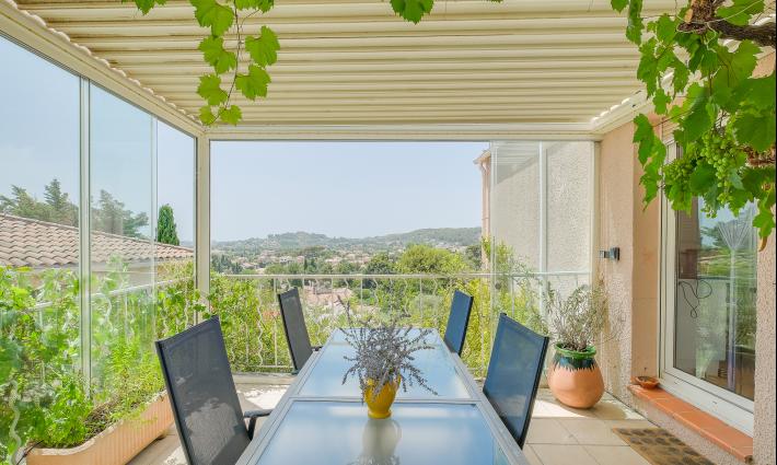 chambres d'hôtes - Superbe Villa de 215m² sur les hauteurs de Marseille