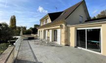 Maison bord de Seine 238m2, terrasse 100 m2, sous-sol