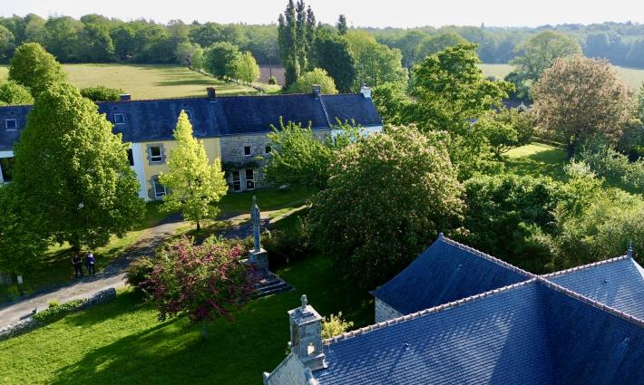 gîte - Longère de 615 m2 constituée de 5 Gîtes
