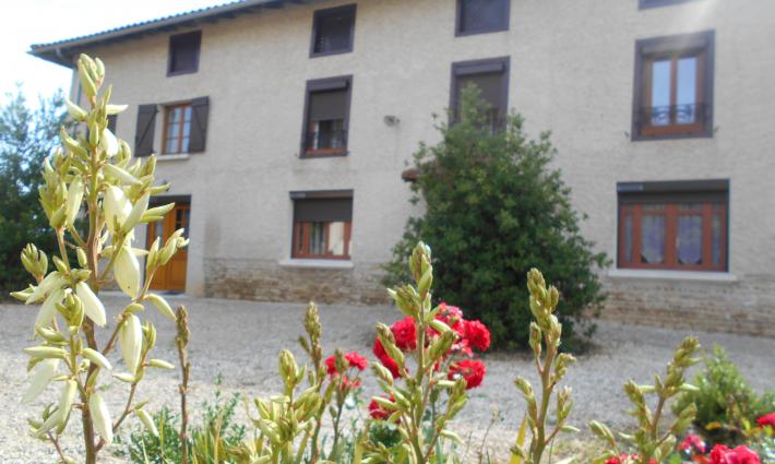 gîte - MAISON DE CARACTERE AVEC 3 GITES INDEPENDANTS