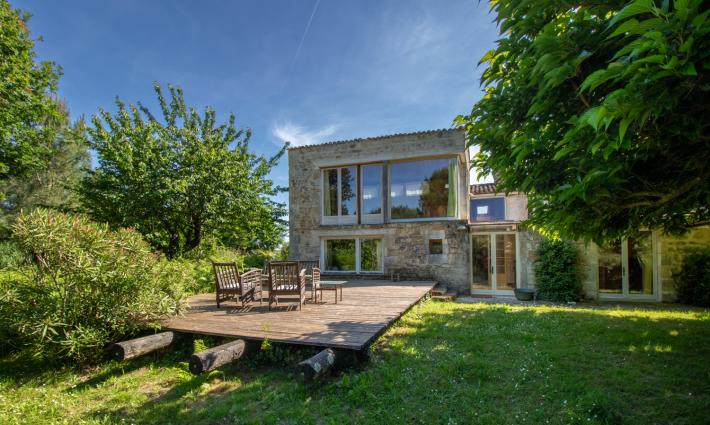 gîte - PROPRIÉTÉ D’EXCEPTION ENTRE SAINTES ET ROYAN, 4 LOGEMENTS + POTENTIEL...