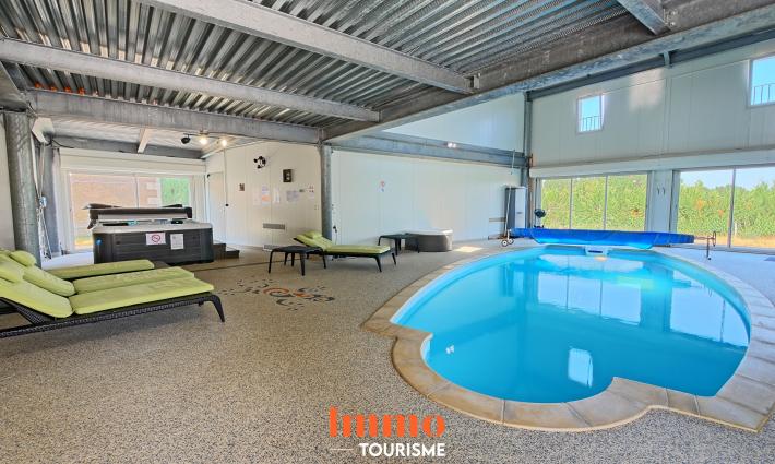 gîte et chambres d'hôtes - Maison d’hôtes et gîtes avec piscine intérieure – Zoo et Châteaux