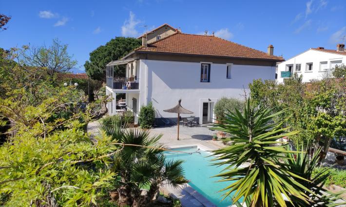 gîte - Propriété de charme polyvalente avec Maison - 2 gîtes et villa indépendante