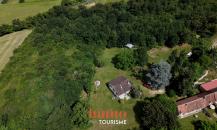 Propriété avec deux gites dans un écrin de verdure proche Beauval