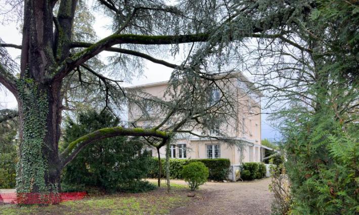 gîte et chambres d'hôtes - MAISON BOURGEOISE D'EXCEPTION ROMORANTIN CENTRE