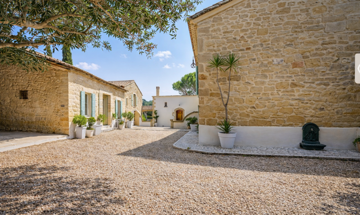 gîte et chambres d'hôtes - Un domaine entre garrigue et Méditerranée avec Gites - Maisons d'hôtes