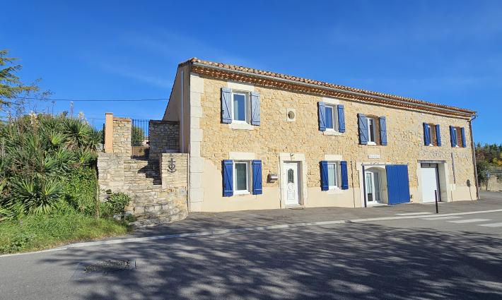 chambres d'hôtes - Ancienne maison vigneronne avec piscine intérieure chauffée