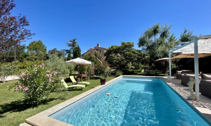 gîte - Magnifique propriété de tourisme à Bedoin au pied du Mont-Ventoux