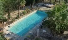 Mas avec residence principale et gite pour 20