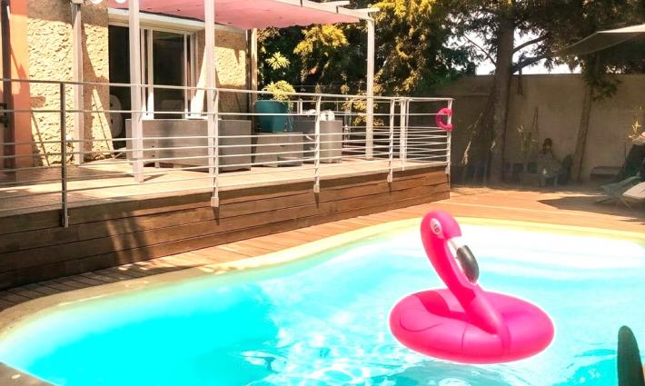chambres d'hôtes - À VENDRE — Maison d'hôtes clé en main | Nîmes (Gard) | 445 000 €